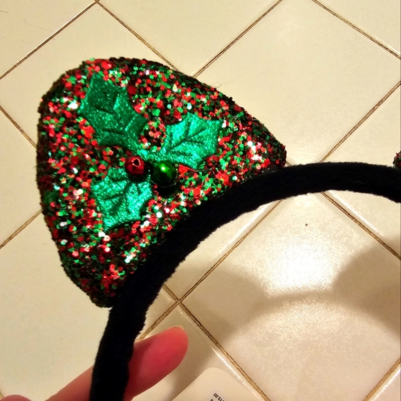 NWT Women's Christmas Earmuffs Headband Cat Ears Red Fur Holly Berries Glitter - Picture 2 of 10